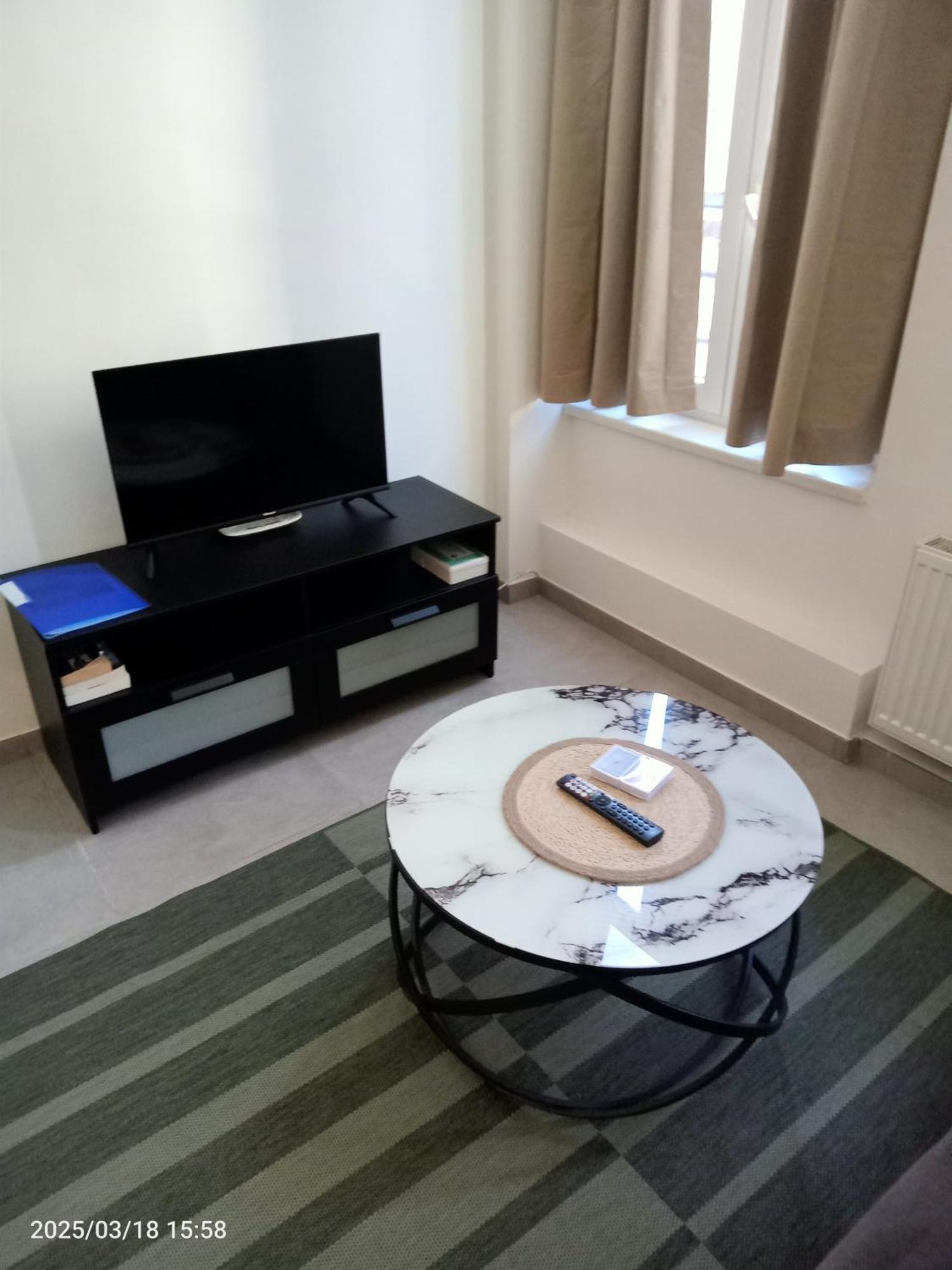 Beautiful Apartment In Heart Of Antwerp Self Check-In Hotel